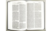 Holy Bible (140-63-31) Библия на английском языке